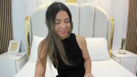 celestebellmont online show from 8, 10, 2025