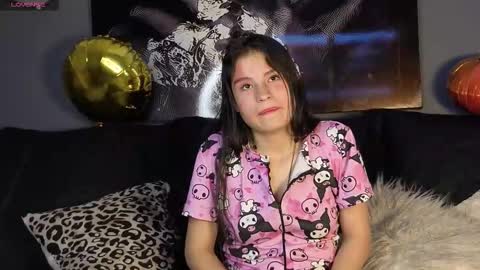 Snapshot of celestesecret chatting on 23, 10, 2025 Sara online show from 23, 10, 2025