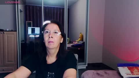 Snapshot of celine_faer1 chatting on 29, 4, 2026 Celine online show from 29, 4, 2026