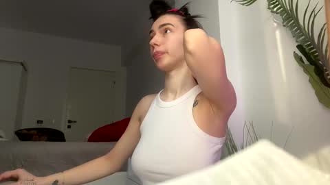 Snapshot of celine_roxelle chatting on 13, 1, 2026 Celine Roxelle online show from 13, 1, 2026