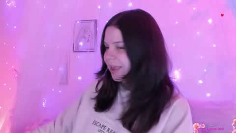 Hello guys my name is Sofi and Lizzie and  Vanessa online show from 12, 9, 2025