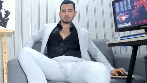 Snapshot of cesar_dant chatting on 22, 4, 2026 Cesar online show from 22, 4, 2026