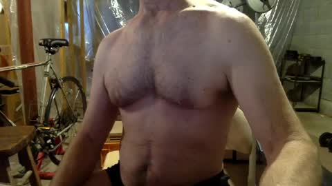 Snapshot of cfnmworkout1 chatting on 4, 1, 2025 cfnmworkout1 online show from 4, 1, 2025