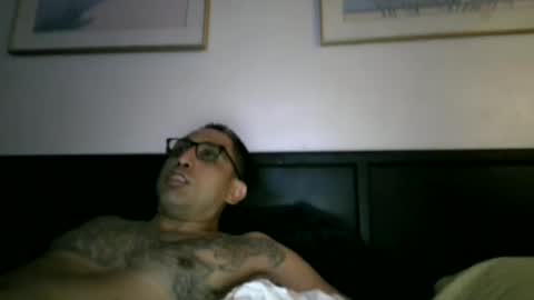 Snapshot of ch383331986 chatting on 13, 10, 2025 HAHA online show from 13, 10, 2025