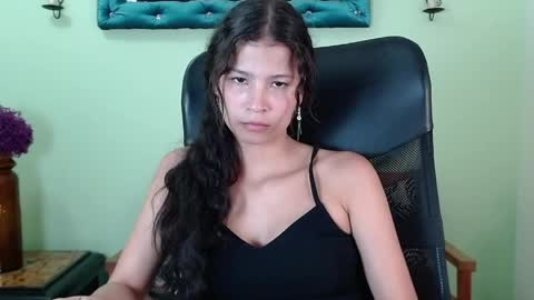Snapshot of chalonvera chatting on 25, 4, 2026 Chalon online show from 25, 4, 2026