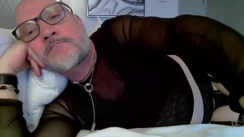 champagne online show from 30, 1, 2025