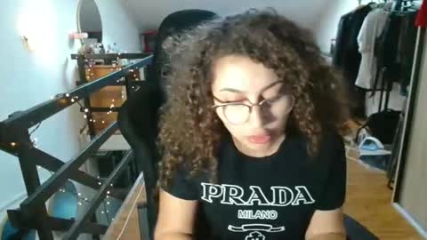 Stephanieblisss online show from 16, 2, 2026