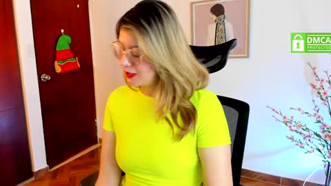 Snapshot of chanell_taylor_ chatting on 13, 12, 2024 chanell online show from 13, 12, 2024