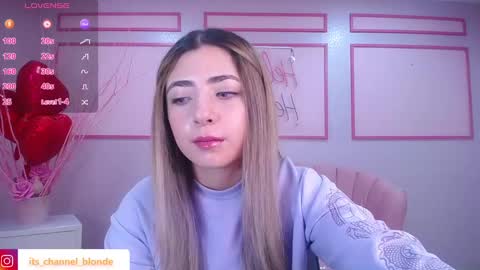 channel_blonde_a online show from 11, 2, 2025
