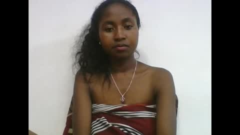 Snapshot of chantale483461 chatting on 18, 4, 2026 chantale483461 online show from 18, 4, 2026