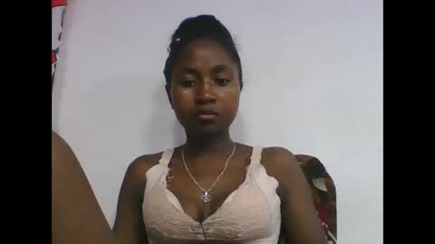 Snapshot of chantale483461 chatting on 22, 4, 2026 chantale483461 online show from 22, 4, 2026