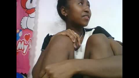 Snapshot of chantale483461 chatting on 23, 4, 2026 chantale483461 online show from 23, 4, 2026