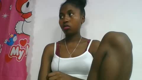Snapshot of chantale483461 chatting on 27, 4, 2026 chantale483461 online show from 27, 4, 2026