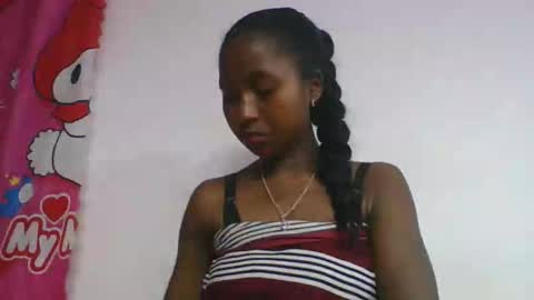 Snapshot of chantale483461 chatting on 7, 5, 2026 chantale483461 online show from 7, 5, 2026