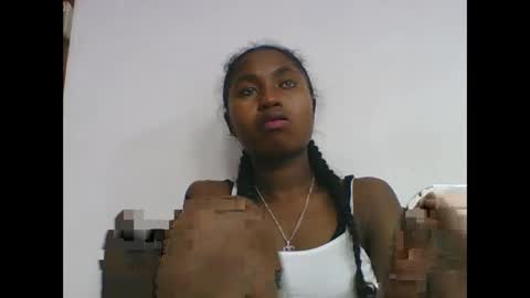 Snapshot of chantale483461 chatting on 13, 5, 2026 chantale483461 online show from 13, 5, 2026