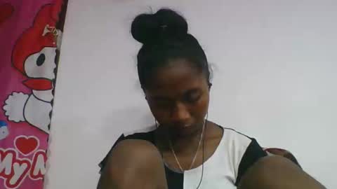 Snapshot of chantale483461 chatting on 14, 5, 2026 chantale483461 online show from 14, 5, 2026