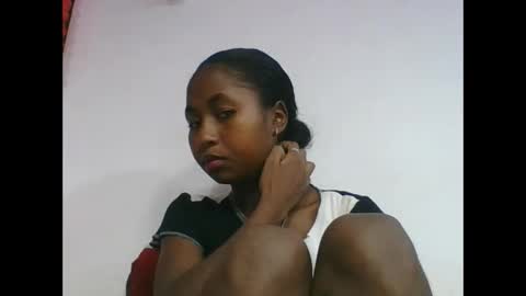 Snapshot of chantale483461 chatting on 18, 5, 2026 chantale483461 online show from 18, 5, 2026
