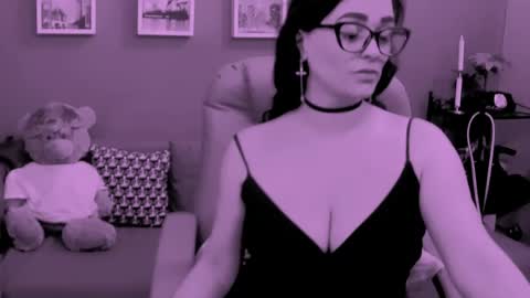 The Queen online show from 24, 4, 2026