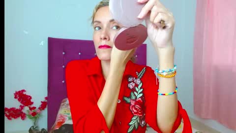 Snapshot of chantalsemenova2023 chatting on 9, 3, 2025 chantal sweety and horny latina for u online show from 9, 3, 2025