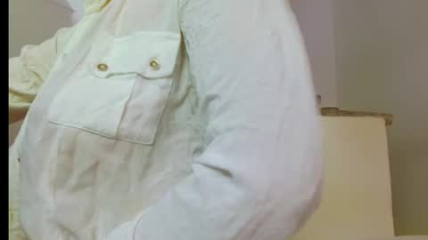 Snapshot of chantalsemenova2023 chatting on 29, 9, 2025 chantal sweety and horny latina for u online show from 29, 9, 2025
