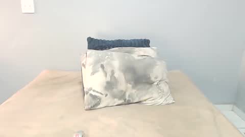 chantel87_ online show from 19, 9, 2025