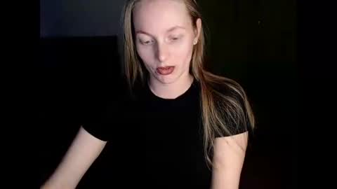 Snapshot of chanti_lovee chatting on 28, 2, 2025 We Vibe Device that vibrates at the sound of Tips and makes me wet. vibe lush edging daddy lovense online show from 28, 2, 2025