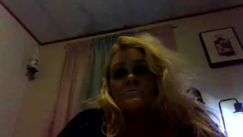 Snapshot of chaosangel33 chatting on 18, 1, 2025 Ms. Behaving online show from 18, 1, 2025