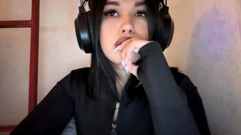 Lola online show from 2, 12, 2025