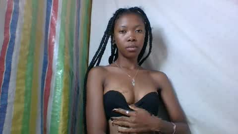 Snapshot of chariola0101 chatting on 27, 1, 2025 chariola0101 online show from 27, 1, 2025