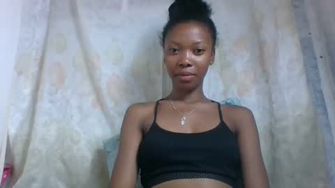 Snapshot of chariola0101 chatting on 3, 2, 2025 chariola0101 online show from 3, 2, 2025
