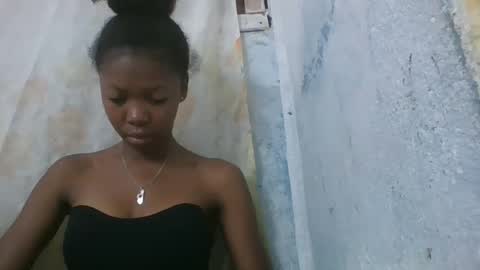 Snapshot of chariola0101 chatting on 15, 2, 2025 chariola0101 online show from 15, 2, 2025