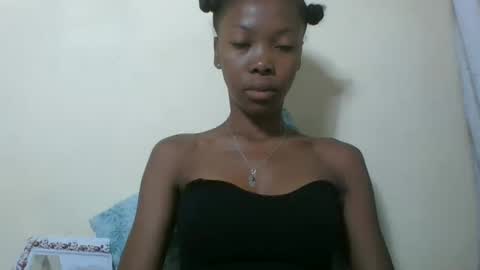 Snapshot of chariola0101 chatting on 23, 2, 2025 chariola0101 online show from 23, 2, 2025