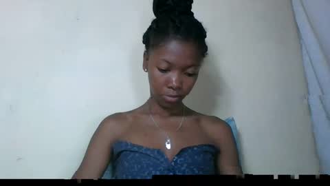 Snapshot of chariola0101 chatting on 2, 3, 2025 chariola0101 online show from 2, 3, 2025