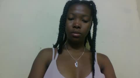 Snapshot of chariola0101 chatting on 21, 10, 2025 chariola0101 online show from 21, 10, 2025