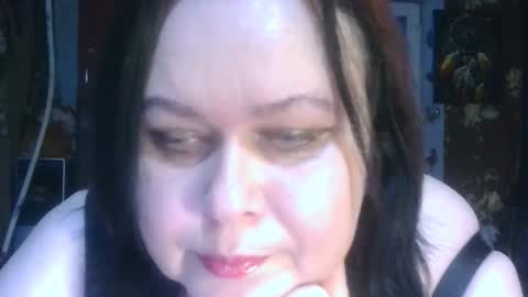 CharleeKendall online show from 19, 11, 2025