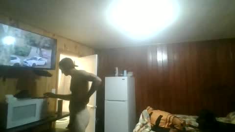 Snapshot of charlesb13 chatting on 7, 4, 2026 charlesb13 online show from 7, 4, 2026