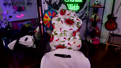 Charlette Webb online show from 17, 12, 2024