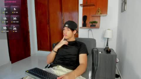 Snapshot of charley_morgan chatting on 11, 2, 2025 charley_morgan online show from 11, 2, 2025