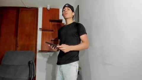 Snapshot of charley_morgan chatting on 19, 2, 2025 charley_morgan online show from 19, 2, 2025