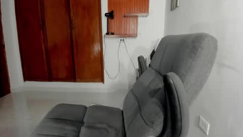 Snapshot of charley_morgan chatting on 20, 2, 2025 charley_morgan online show from 20, 2, 2025