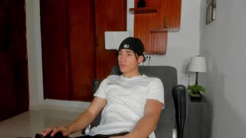 Snapshot of charley_morgan chatting on 22, 2, 2025 charley_morgan online show from 22, 2, 2025