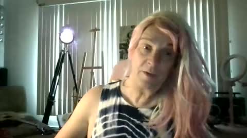 Snapshot of charli_girl chatting on 6, 5, 2026 Charli online show from 6, 5, 2026