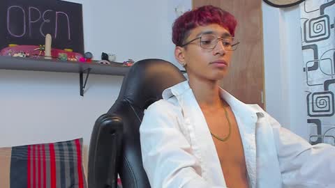 Charles Russo online show from 4, 12, 2024