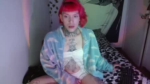 Snapshot of charlotbelucci_ chatting on 15, 5, 2026 Ale punky online show from 15, 5, 2026