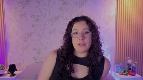 Snapshot of charlote__miller chatting on 9, 5, 2026 You honey online show from 9, 5, 2026