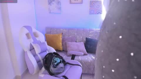    online show from 16, 10, 2025