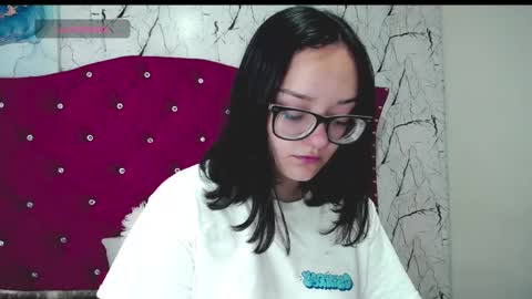 Snapshot of charlotte1_ls chatting on 8, 12, 2024 charlotte1_ls online show from 8, 12, 2024