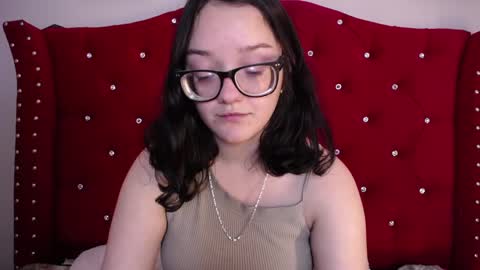 Snapshot of charlotte1_ls chatting on 4, 2, 2025 charlotte1_ls online show from 4, 2, 2025