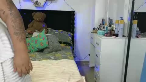 charlotte_027 online show from 16, 1, 2026