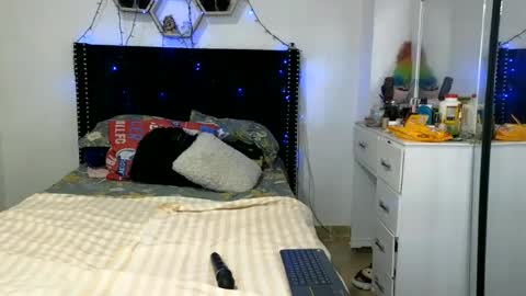 Snapshot of charlotte_027 chatting on 21, 6, 2026 charlotte_027 online show from 21, 6, 2026